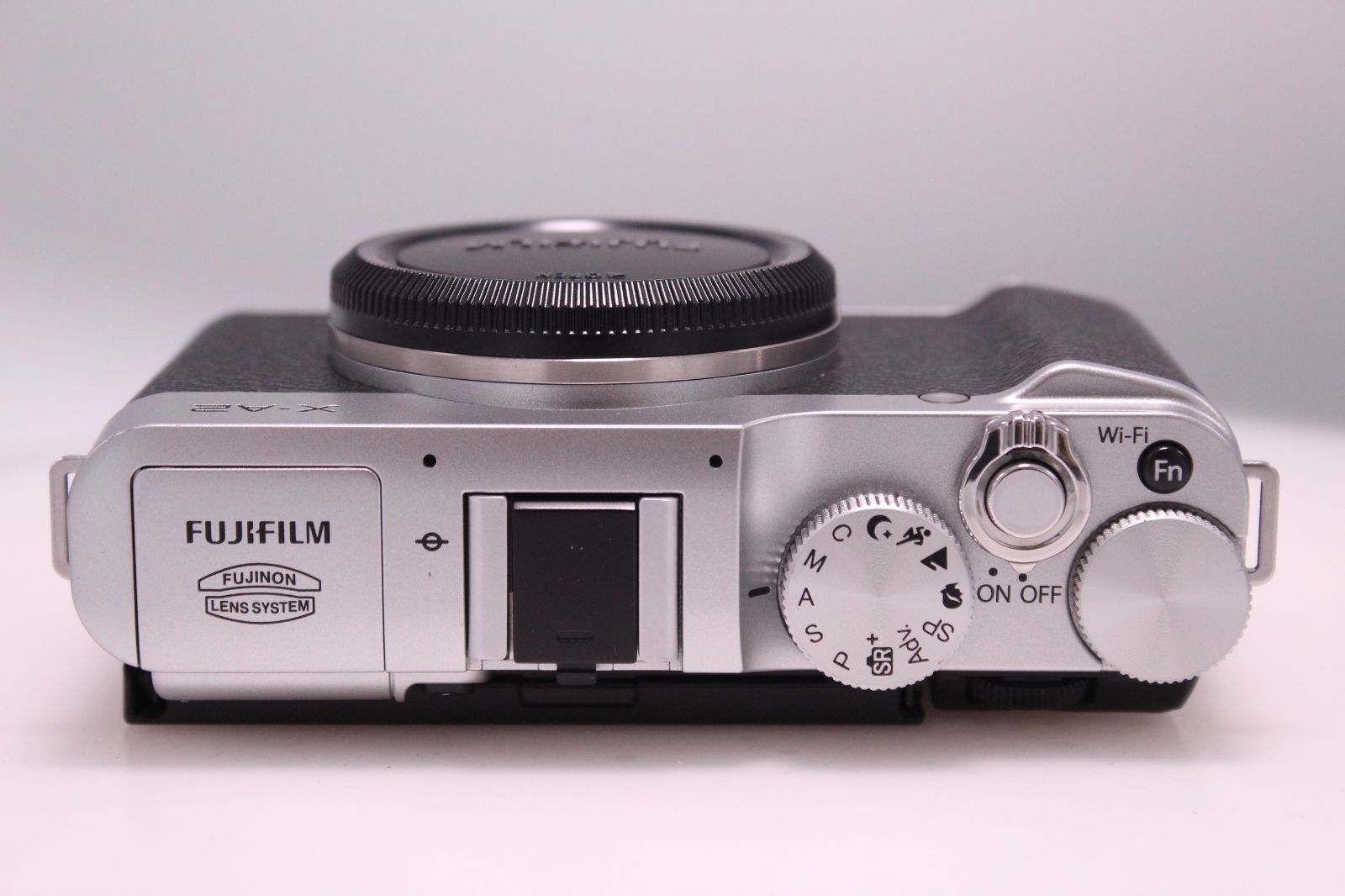 ■美品■ FUJIFILM X-A2 ボディ シルバー Amazon.co.jp: FUJIFILM ミラーレス一眼 X-A2 ボディ シルバー X