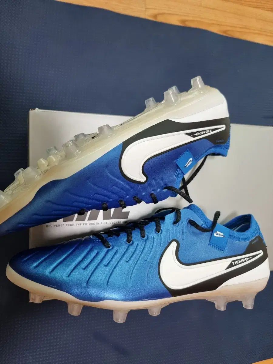 NIKE ナイキ ティエンポ レジェンド 10 エリート AG 275 人工芝 サッカーシューズ フットボール
