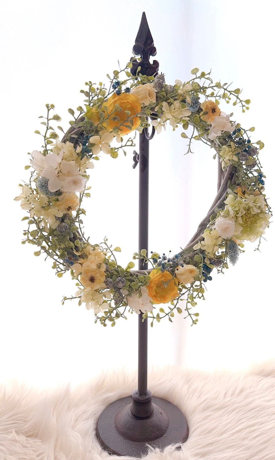 アーティシャルフラワーをメインに ハンドメイドリース