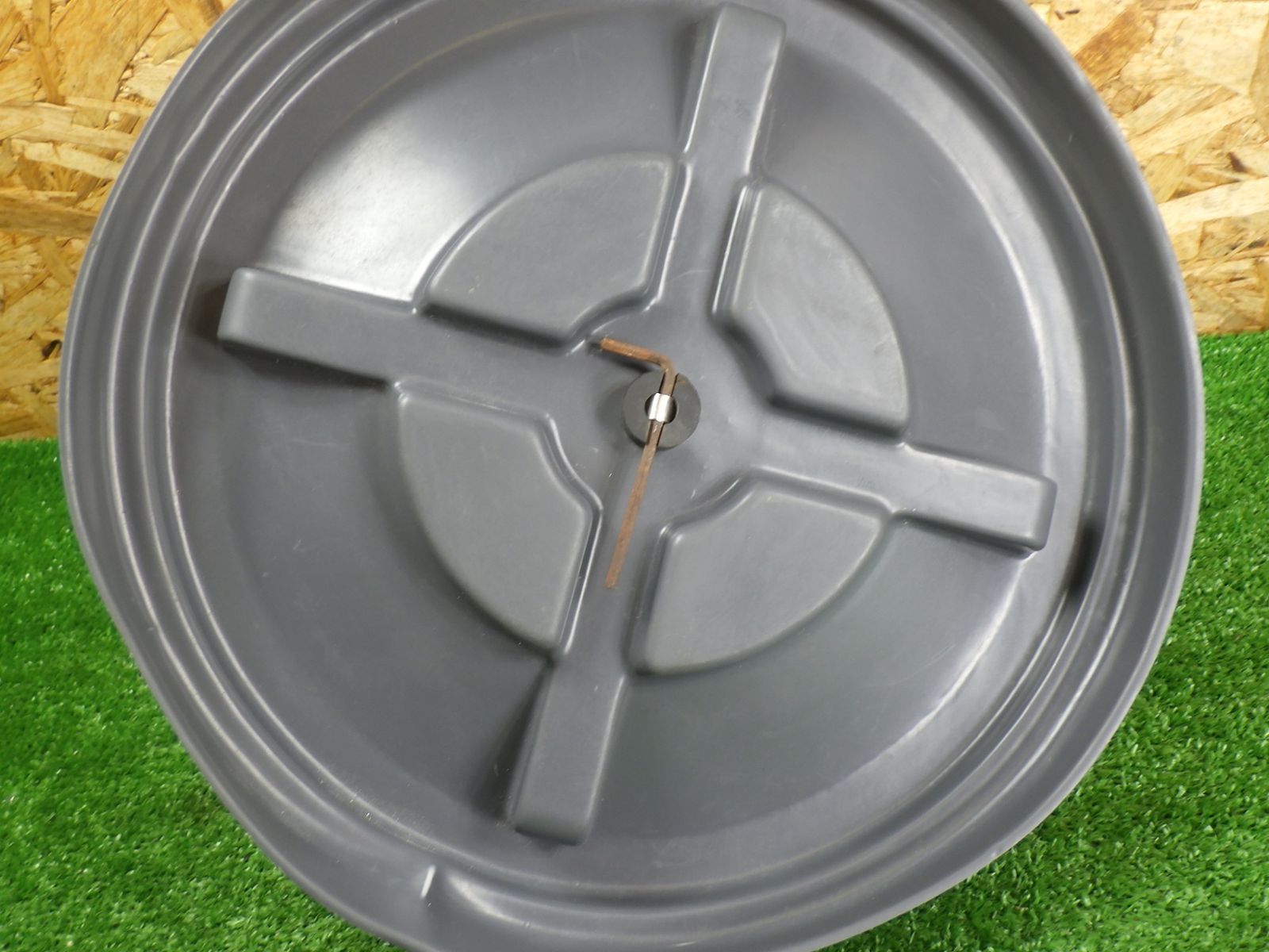 ダウンライト設置時の穴あけに Panasonic