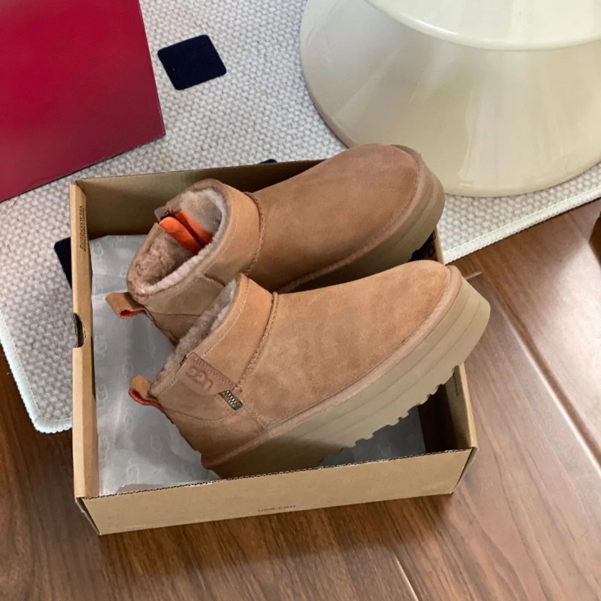 箱付 UGG アグ レディース ブーツ オールジェンダー クラシック ...