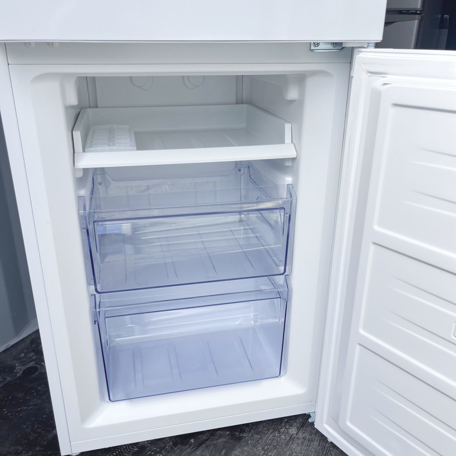 134取付無料 高性能シンプルホワイトインテリア 2025年製大容量冷蔵庫 WWW_KANDAIZUMI_COM