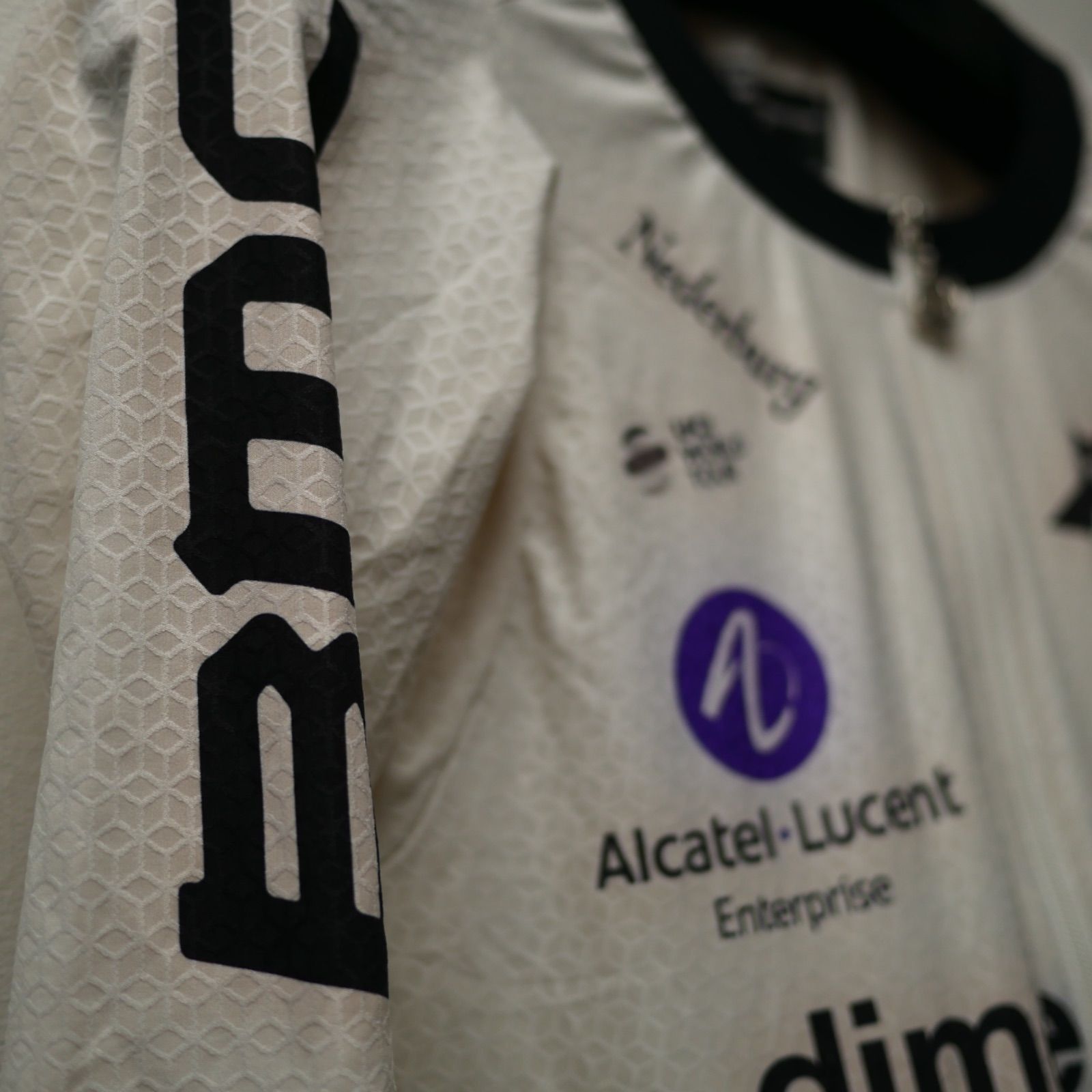 非売品 プロチーム ディメンションデータ エアロスーツ スキンスーツ