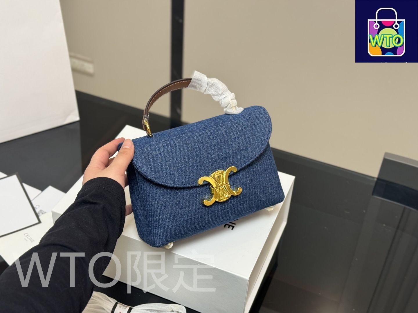 VIP価格.CELINE オノリン ミニ バッグ 関税送料込み Celine] ニノ ミニバッグ - 折り畳みボックス付き | セリーヌ