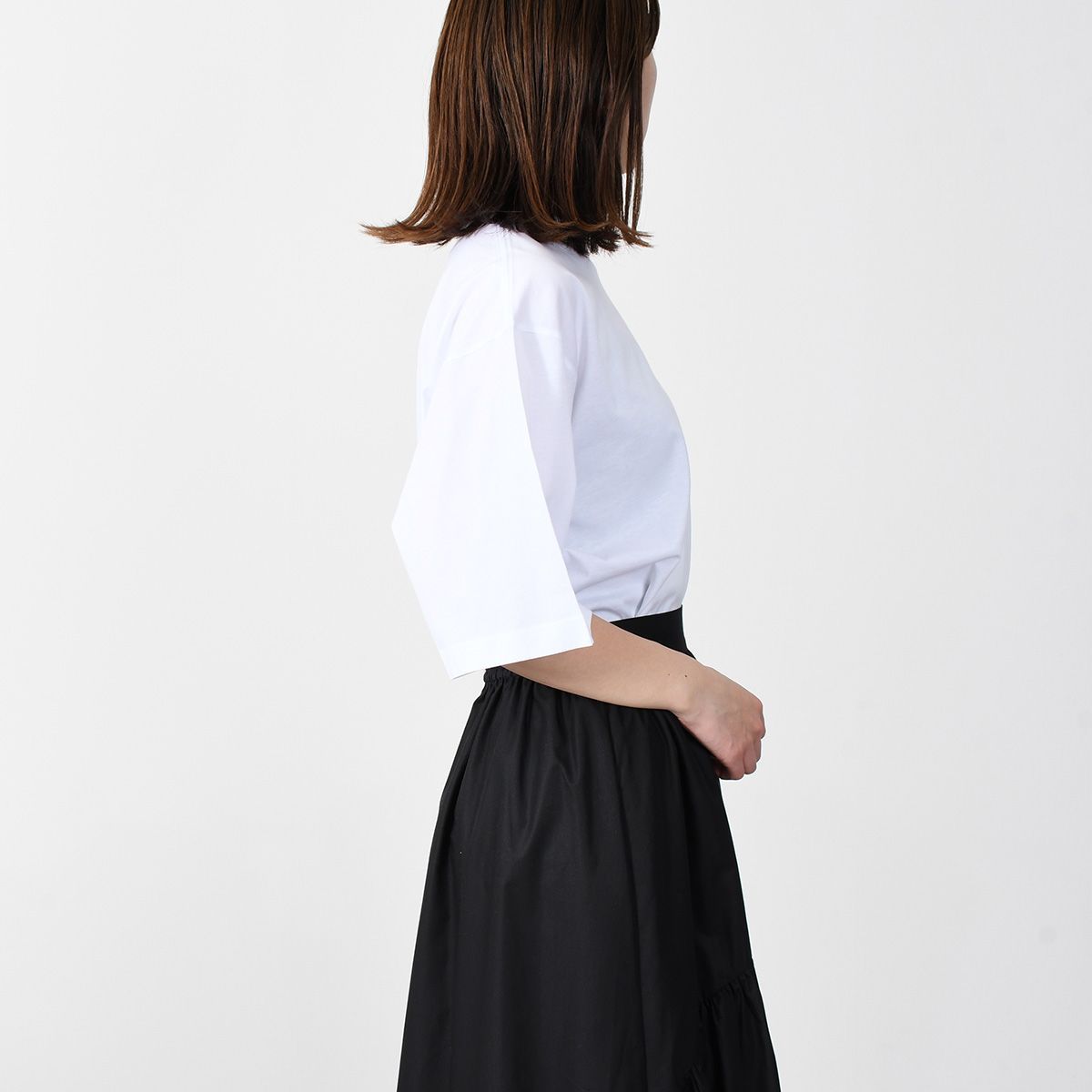 MARNI マルニ トップス ロゴ入り オーガニックコットン製Tシャツ MARNI マルニ トップス ロゴ入り オーガニックコットン製Tシャツ