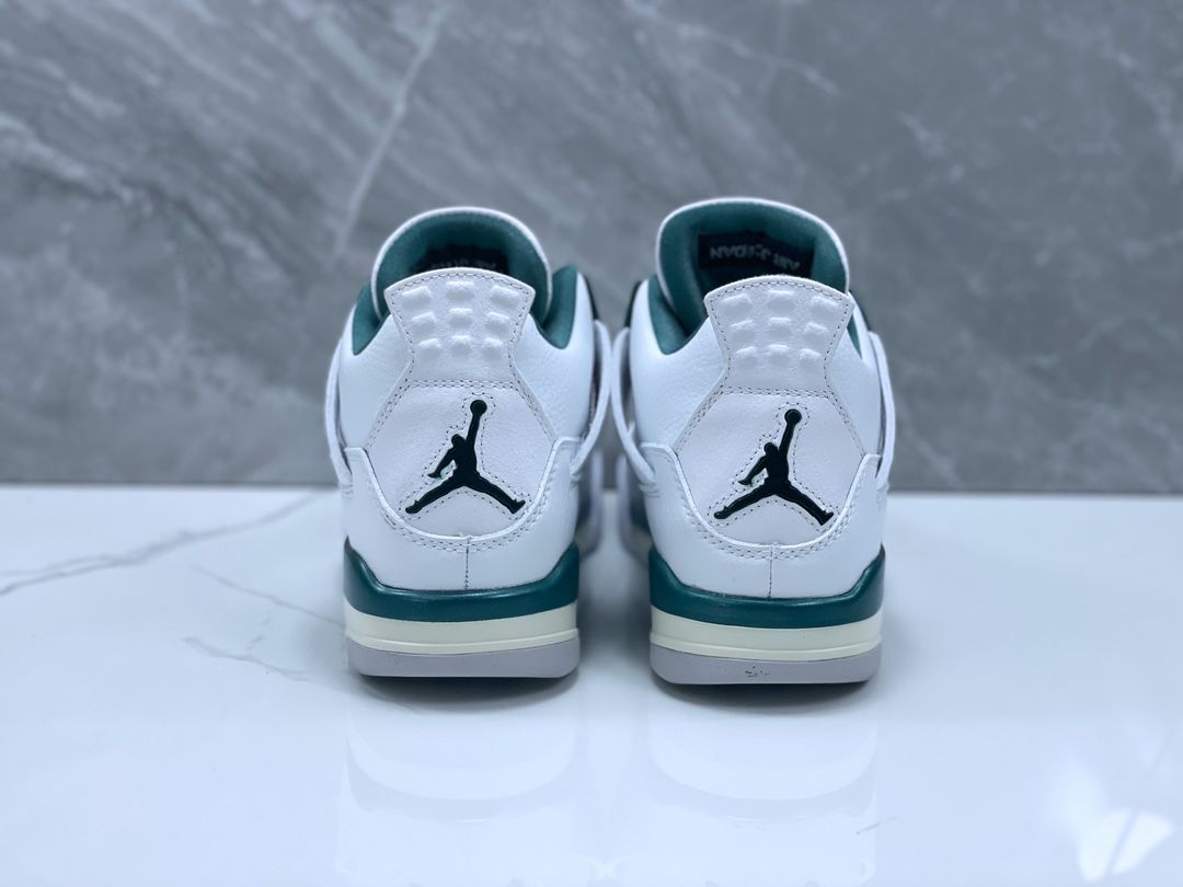 専用☆奇跡の一品‼️　エアジョーダンオリジナル4 　デッドストック セール】JORDAN BRAND JORDAN BRAND AIR JORDAN 4 RETRO エア