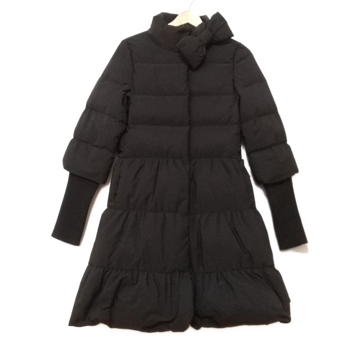 RED VALENTINO レッドバレンチノ ダウンコート レディース - 黒 長袖|リボン|ジップアップ|冬