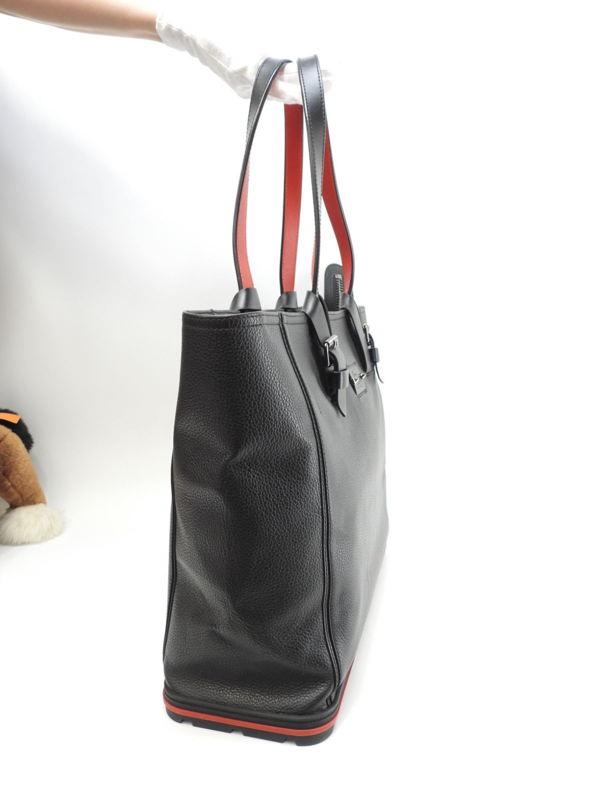 クリスチャンルブタン 黒レザー トートバッグ ショルダーストラップ