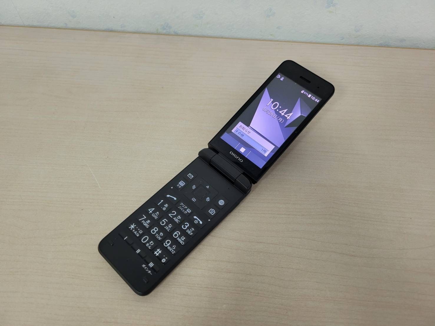 DIGNO ケータイ4 A203KC Y!mobile SIMフリー ネットワーク制限