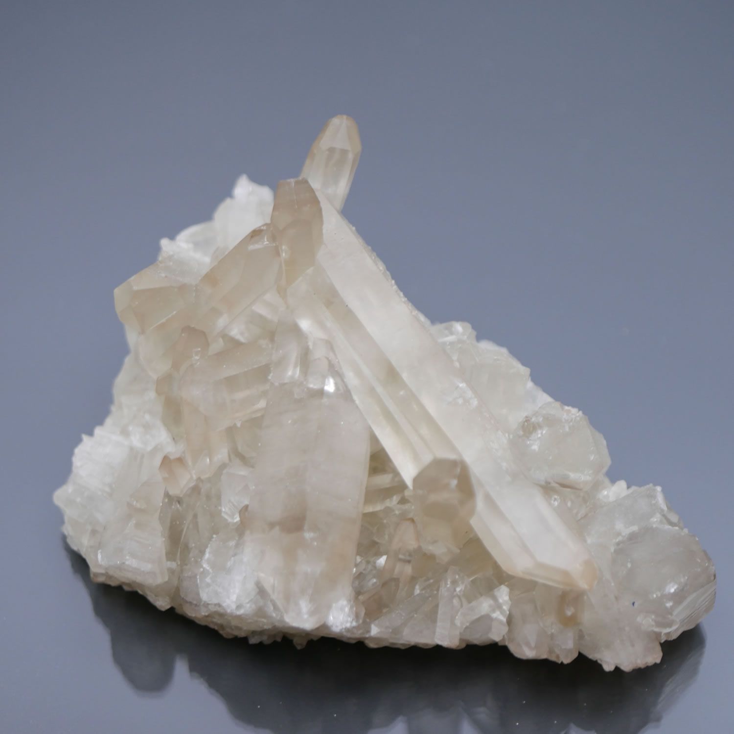 処分★天然水晶クラスター　マダガスカル産　パワーストーン　浄化 楽天市場】水晶 クラスター 水晶 原石 約300g～399g