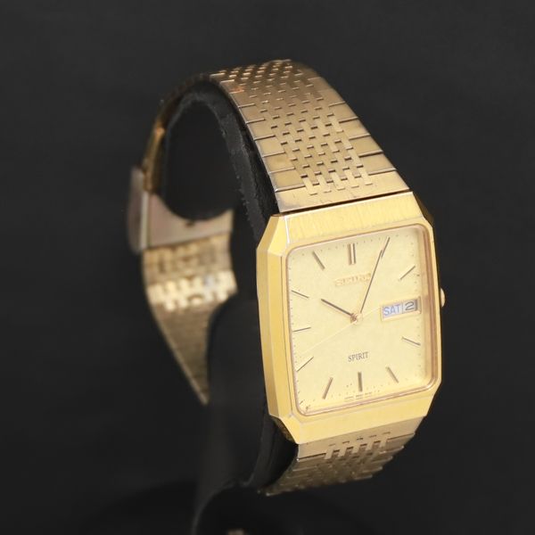 【美品】セイコー スピリット クォーツ【9533-5030】デイデイト【稼働品】 美品】SEIKO セイコー スピリット クォーツ【9533-5030