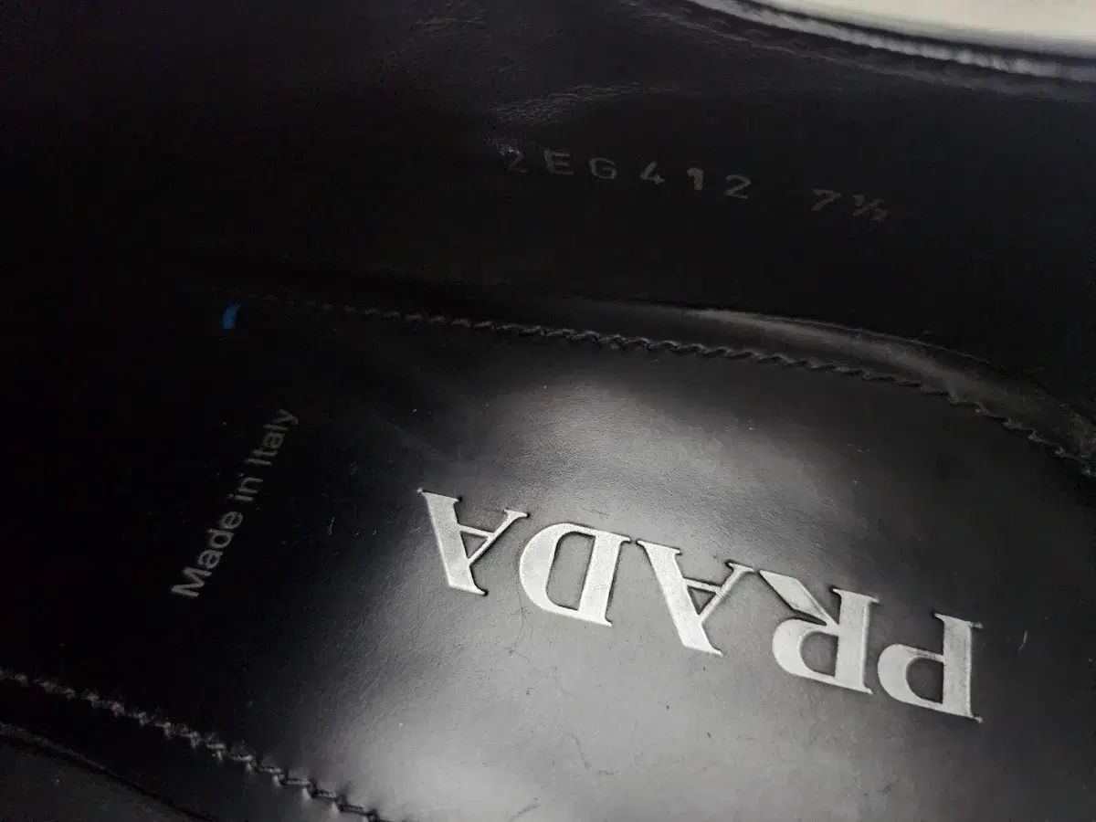  PRADA プラダ 22 fw 起毛 スクエアトゥ ダービー ローファー ブーツ 革靴