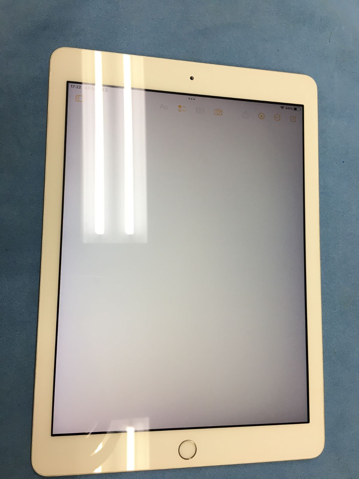 iPad 第5世代 32GB ジャンク品 シルバー - メルカリ
