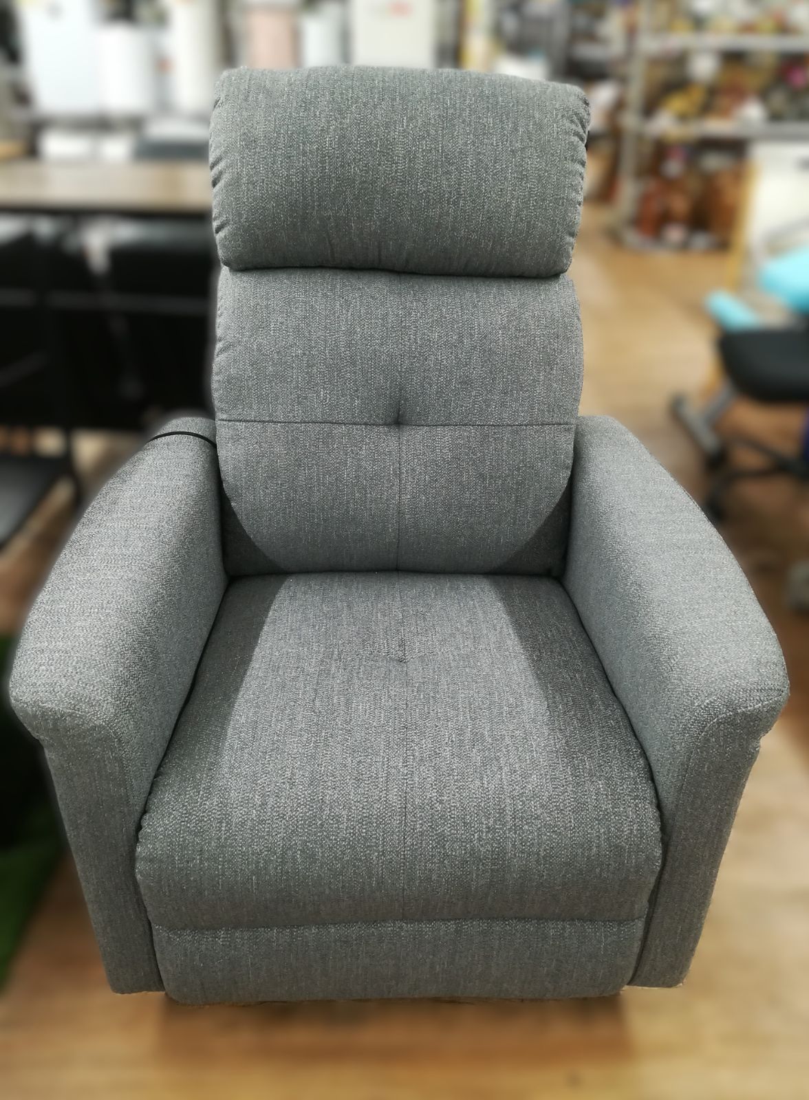 家財便発送 送料別 ニトリ 1人掛け電動リクライニングソファ 布張りタイプ 3358 MARWIL-DEMENAGEMENTS_CH