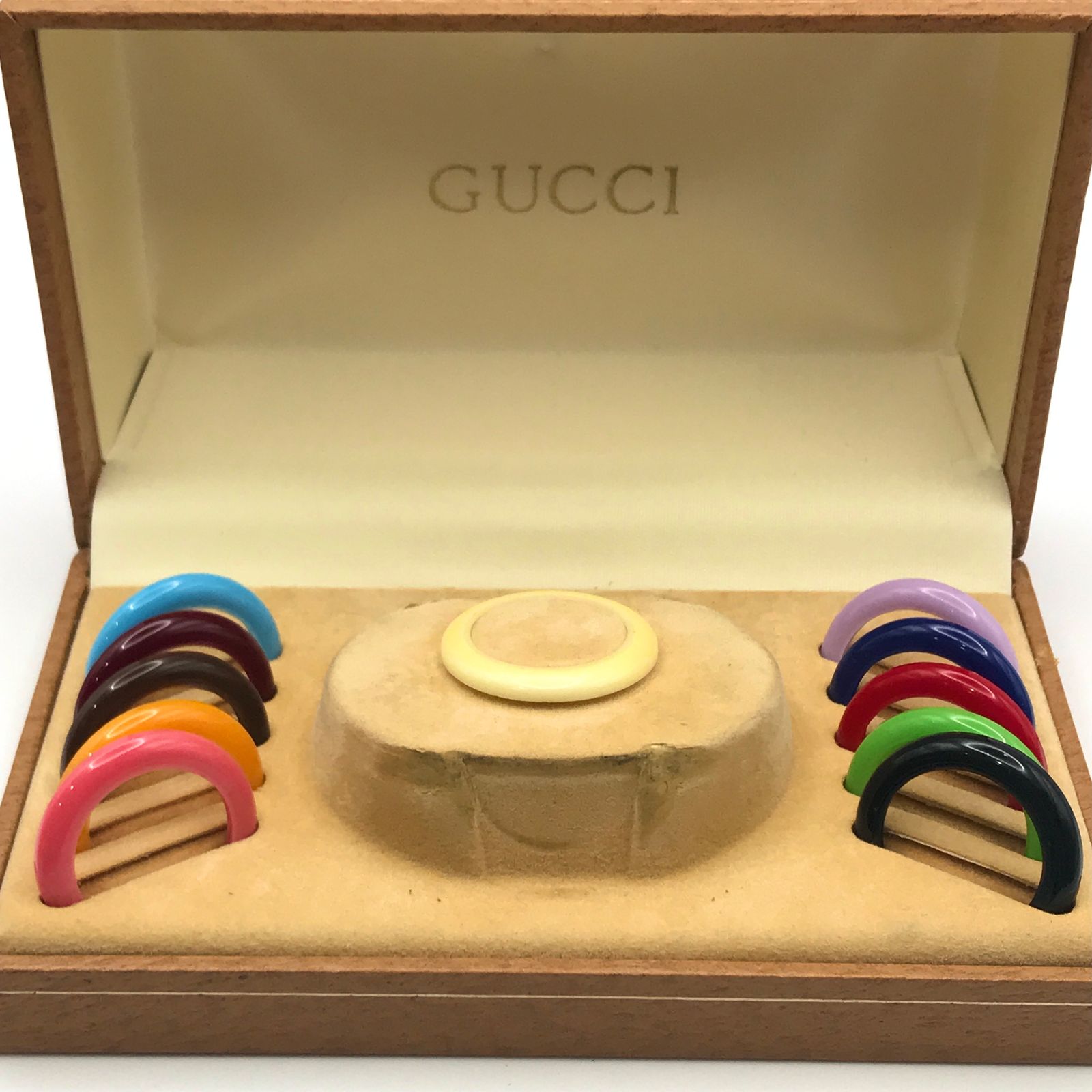 n*）様 GUCCI グッチ チェンジベゼル 1100-L GUCCI グッチ チェンジ ベゼル 1100-L 12色 シェリー ライン