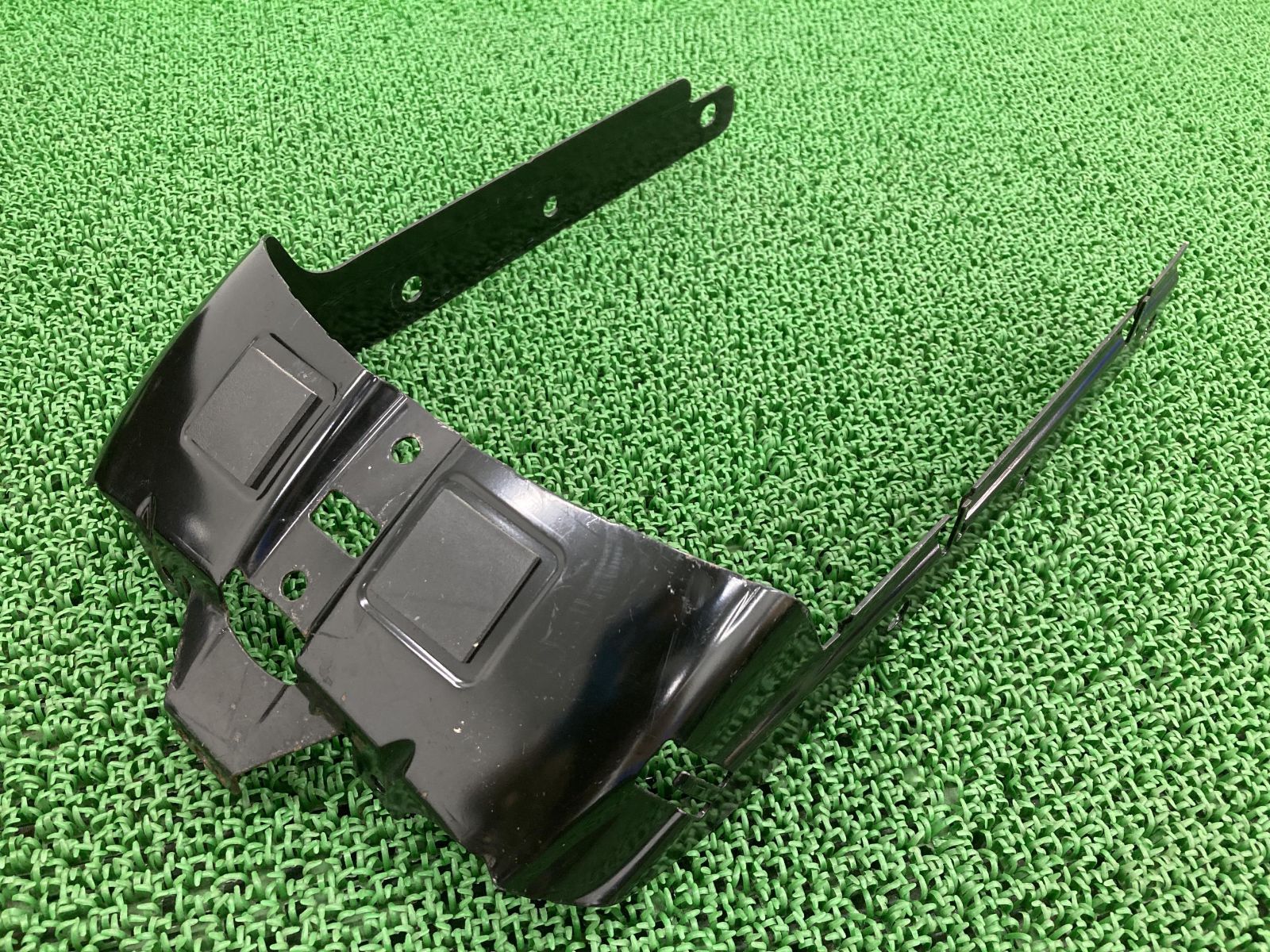 FLFBS1870 リアフェンダーステー 5HD1YGKE3JC039*** ハーレー 純正 中古 2018年式外し ファットボーイ114 ソフテイル M8 シートレール