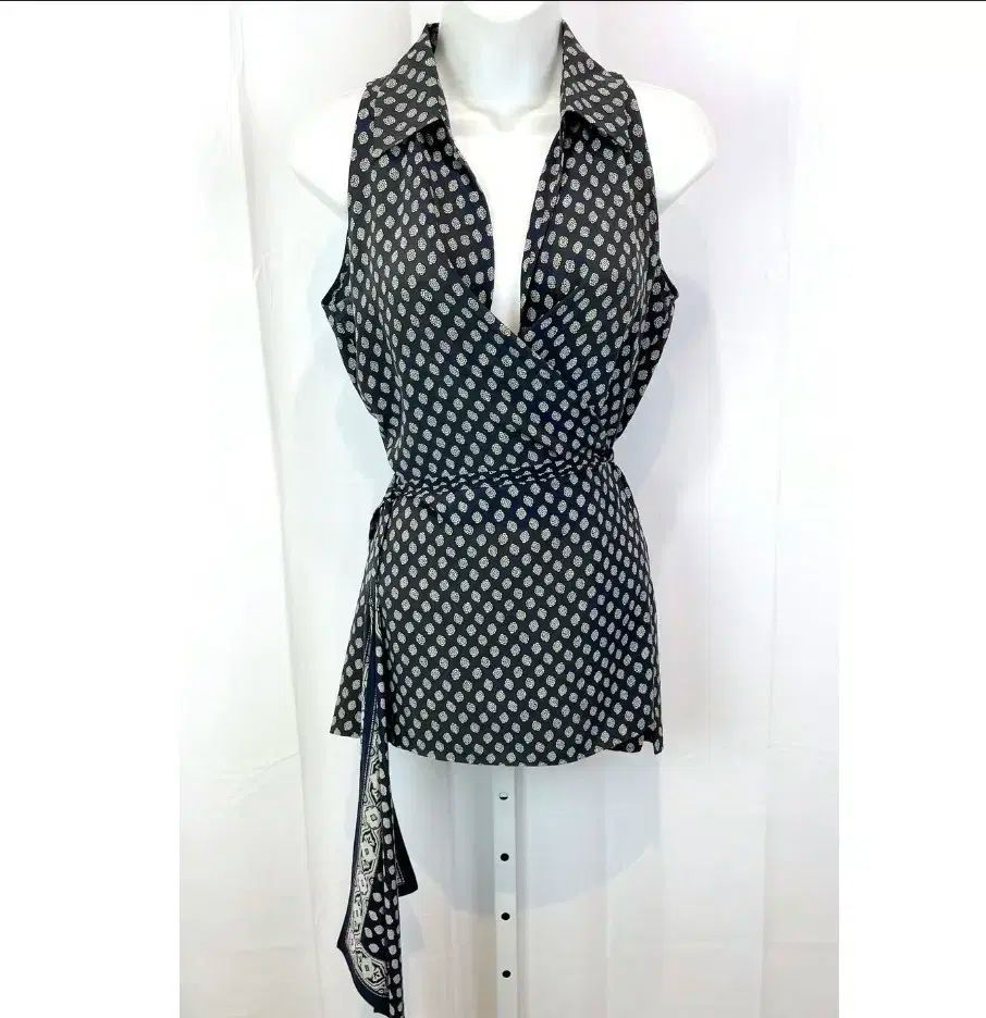 Max Mara - Max Mara  ノースリーブブラウス Max Mara - Max Mara ノースリーブブラウス♡の通販 by mmm's