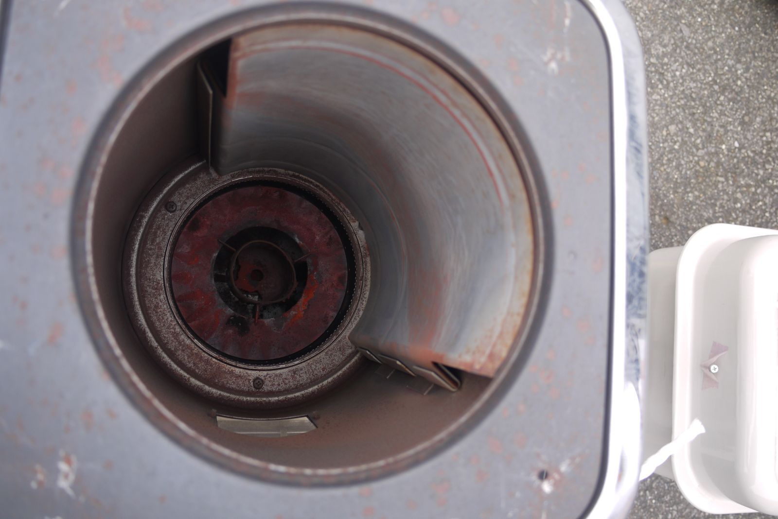 コロナ 煙突式石油ストーブ