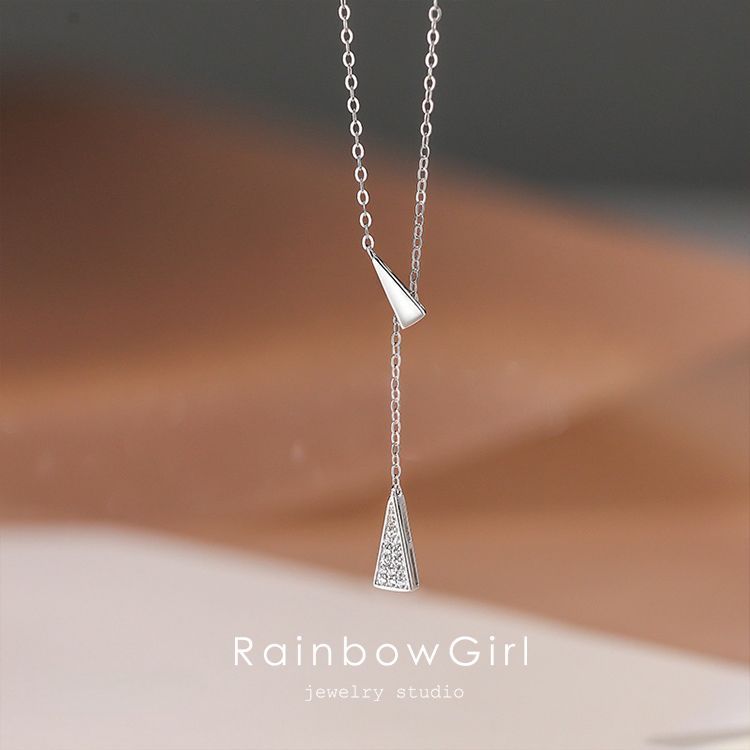 ネックレス レディース シンプル ラリエット CZダイヤ 三角 プラチナ仕上げ ゴールド 女性 誕生日プレゼント 人気