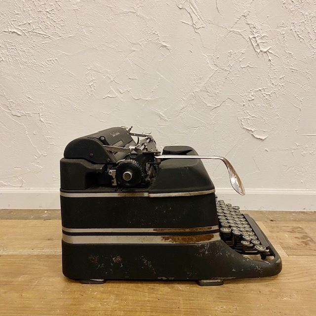 アンティークタイプライター　おしゃれディスプレイSmith corona アンティークタイプライターおしゃれディスプレイSmith corona