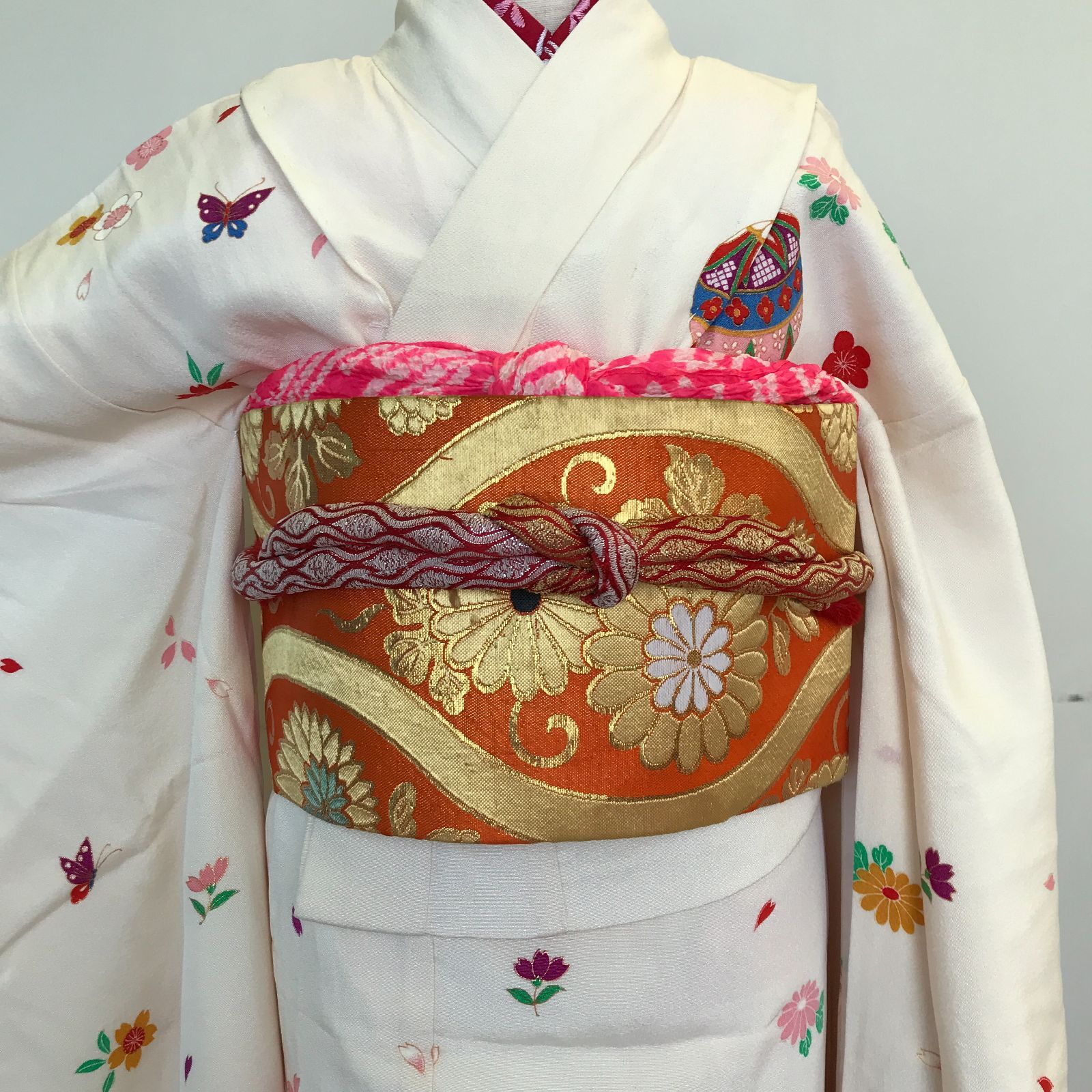 七五三 7歳女の子 着物 四つ身 白 長襦袢 作り帯セット 帯揚げ帯締めしごき付き ビンテージ きもの猫田 T 341