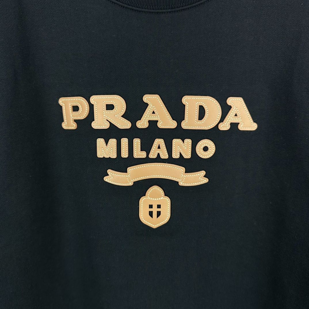 新品　未使用　ロゴ　スウェット　メンズ　黒　2XL pradaプリント 英語 新品 未使用 ロゴ スウェット メンズ 黒 2XL pradaプリント 英語