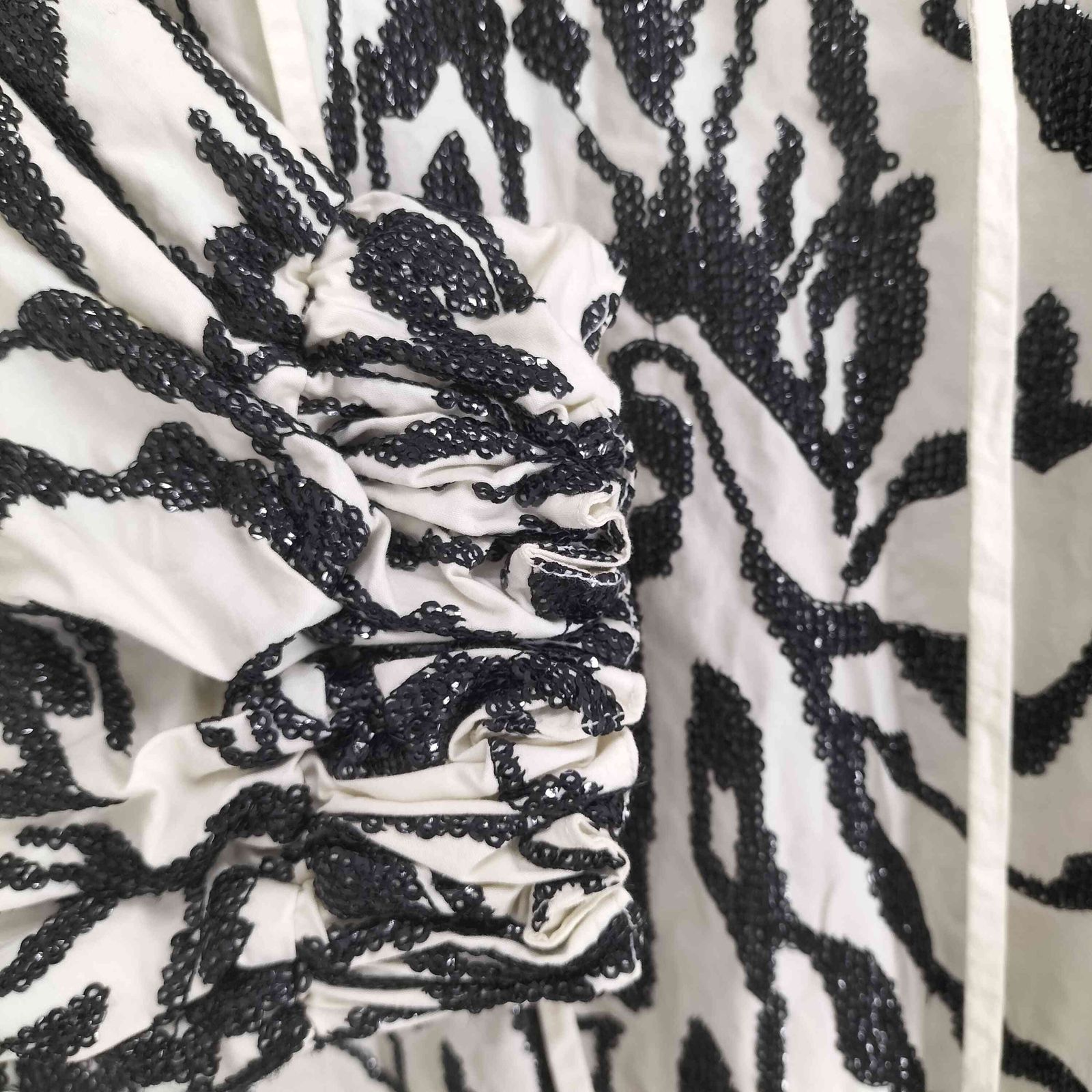 ミュラーオブヨシオクボ muller of yoshiokubo Sterk embroidery