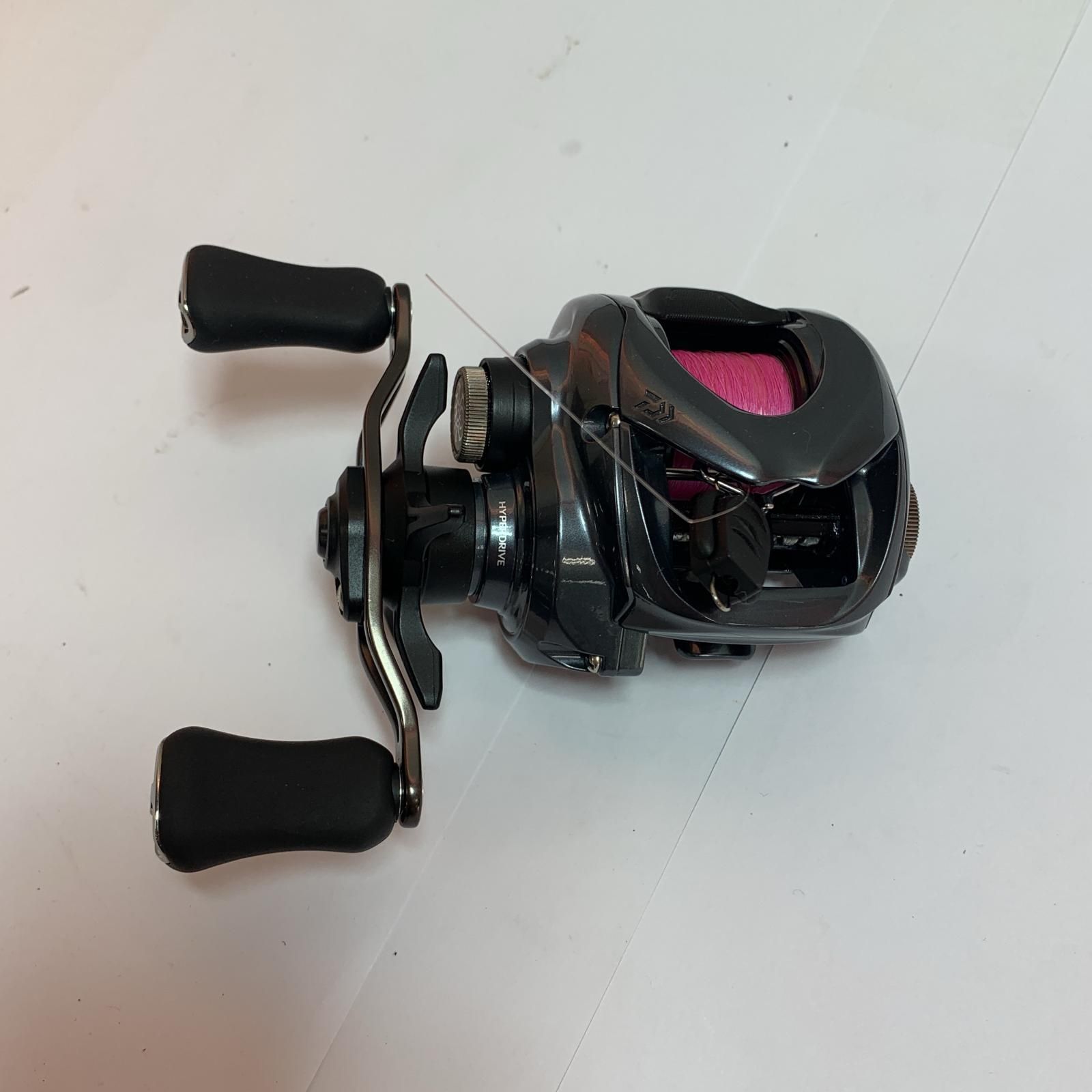 DAIWA - ★★DAIWA ダイワ 25タトゥーラSV TW100XH 　ベイトリール　箱付き 00630156 DAIWA ダイワ 25タトゥーラSV TW100XH ベイトリール 箱付き