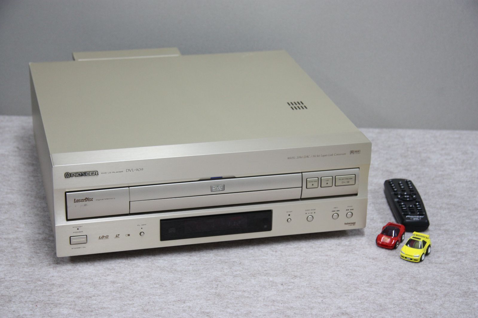 PIONNER CD|DVD|LDコンパチブルプレーヤーDVL-909