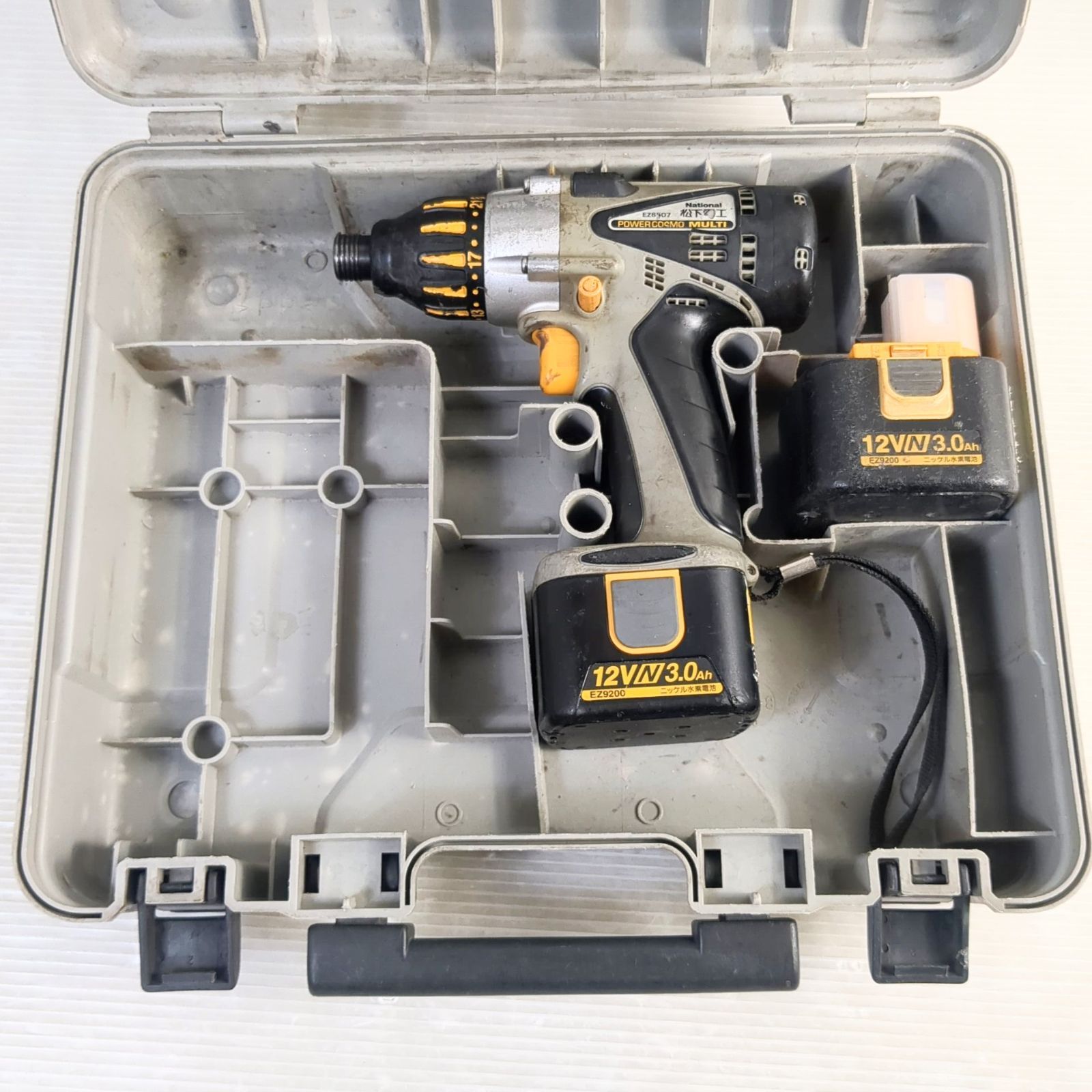 インパクトドライバー