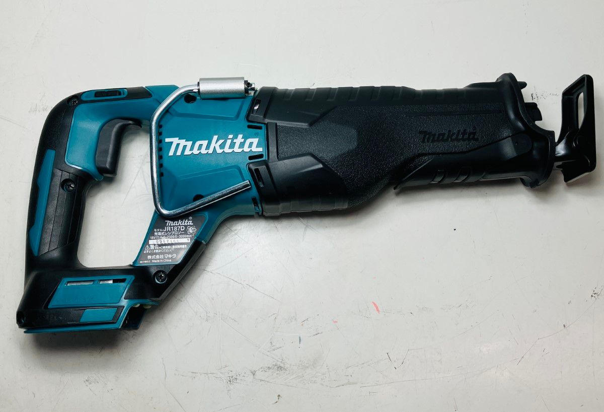 ЗЗMAKITA マキタ 18V レシプロソー バッテリー×2・充電器・ケース付 JR187DRGX ブルー