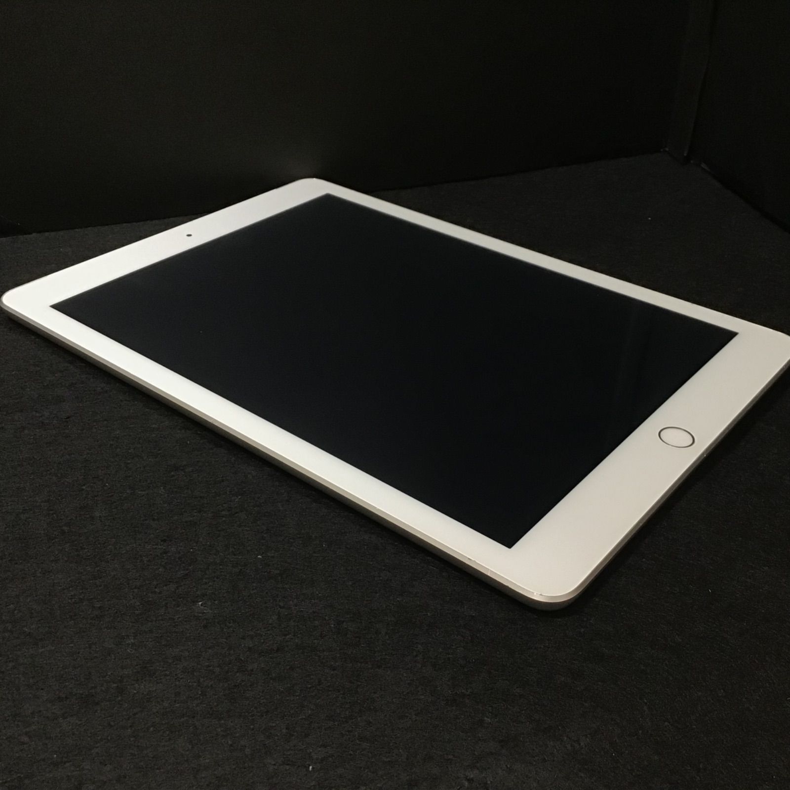 iPad第6世代 32GB SIMフリー 整備済品 - メルカリ