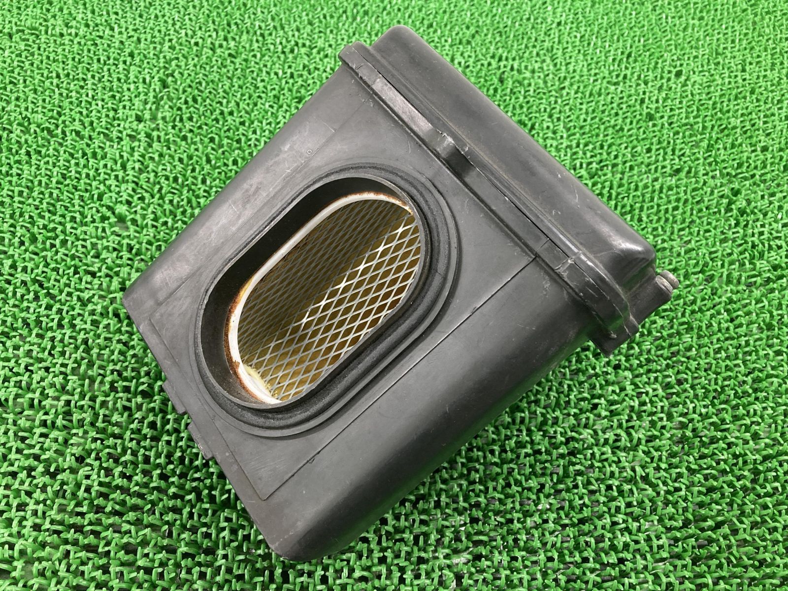 ゼファー400 エアクリーナーボックス カワサキ 純正 中古 バイク 部品 ZR400C 割れ欠け無し 品薄 希少品 車検 Genuine