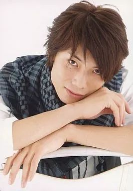 中古】生写真(男性) 兼崎健太郎/上半身・黒ベスト・白シャツ・両手交差