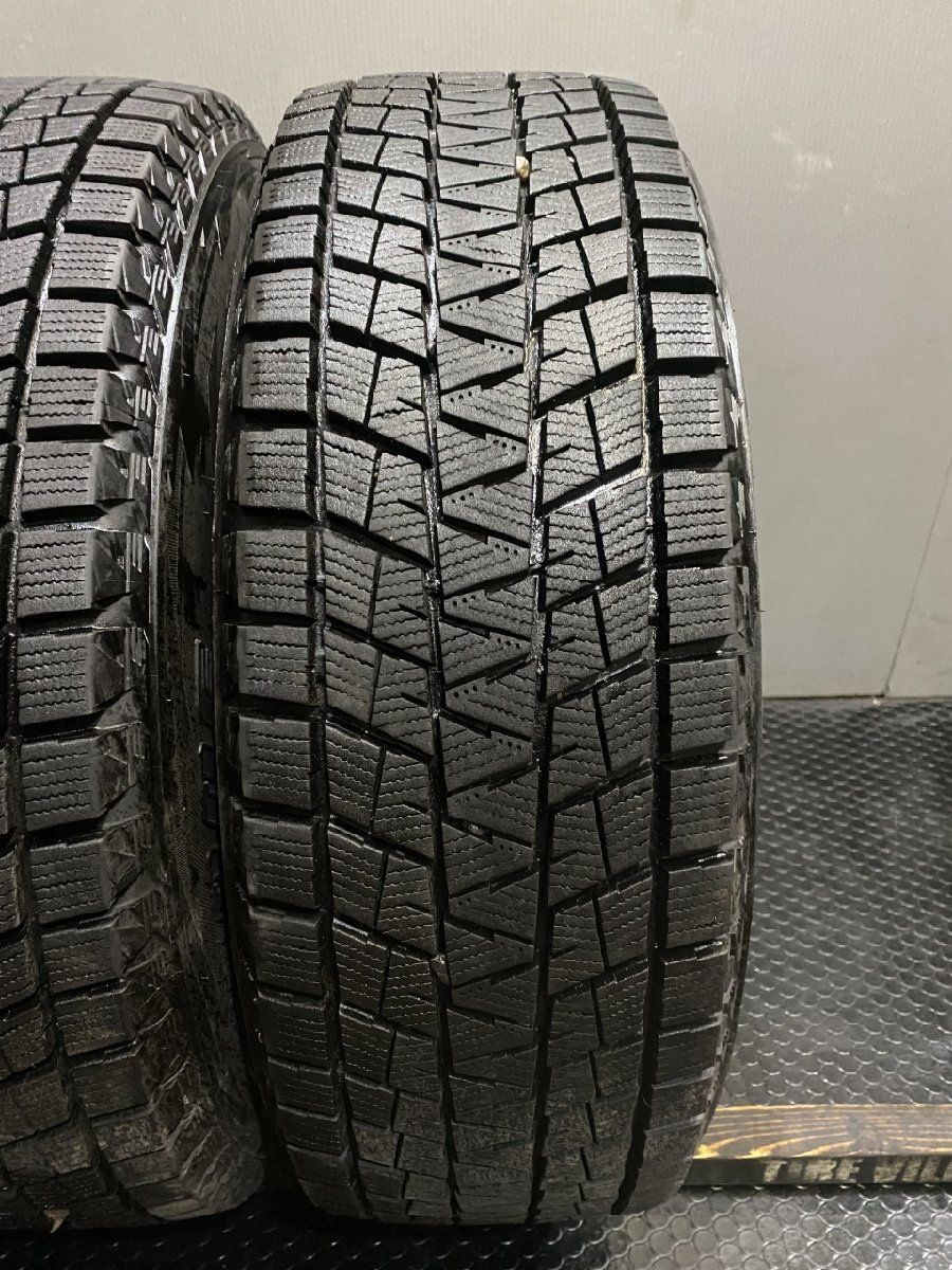 BS BRIDGESTONE BLIZZAK DM-V1 215/65R16 16インチ スタッドレス 4本 20～21年製 バリ溝 ハイエース  エクストレイル等　(KTN011)