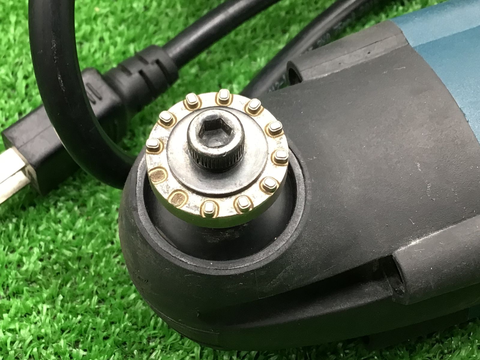 【動作OK！領収書発行可】BOSCH/ボッシュ 100Vマルチツール GMF250CE [ITOKJXEP4TBC][エコツール笠寺店]