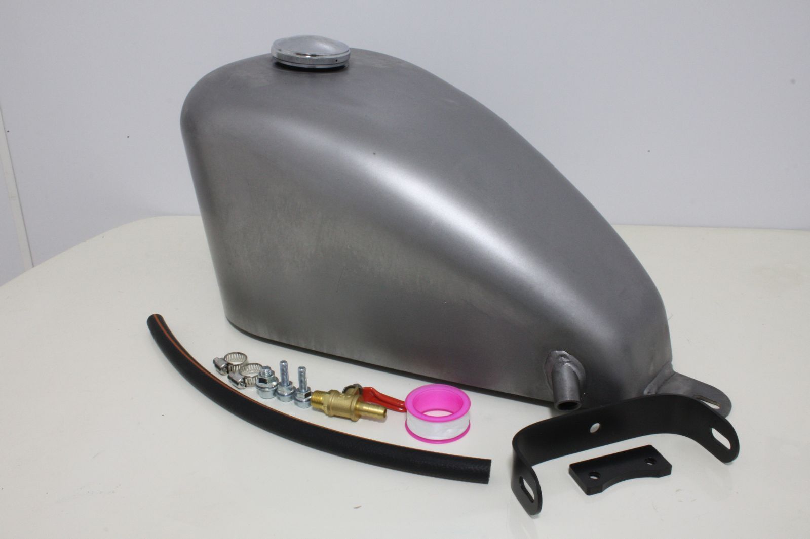 新品・未使用 ドラッグスター400 DragStar400 スポーツスター