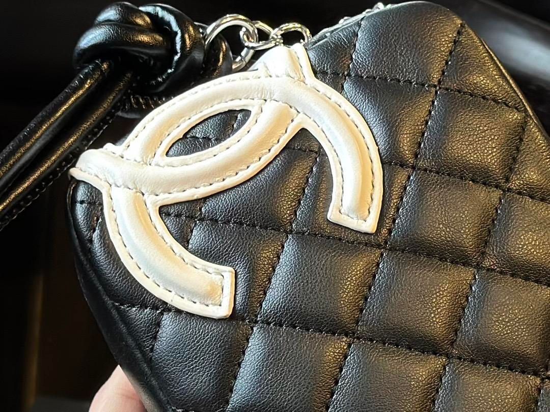 CHANELシャネルのブラック＆ホワイトの配色ショルダーバッグ女性用｜ ｜