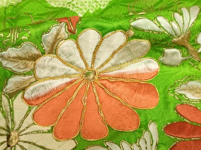 豪華振袖　駒刺繍　絞り　花筏文　正絹　逸品 豪華振袖 駒刺繍 絞り 花筏文 正絹 逸品