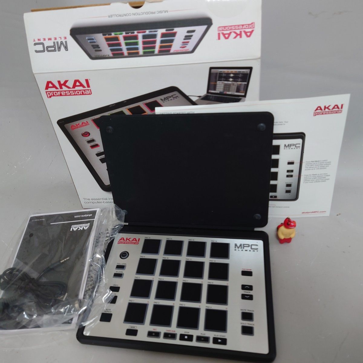 動作品
