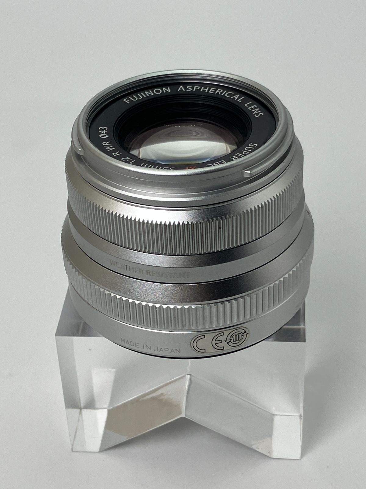 【返品保証・動作確認済】FUJIFILM XF 35mm F2 R WR 返品保証・動作確認済】FUJIFILM XF 35mm F2 R WR シルバー 単焦点