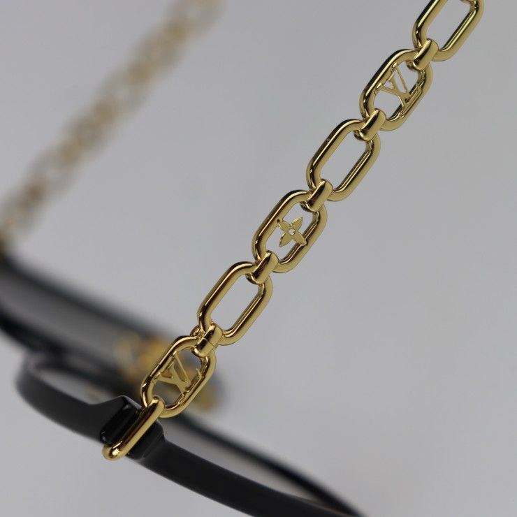 LOUIS VUITTON ルイ ヴィトン マイLVチェーン トゥー クラシック  