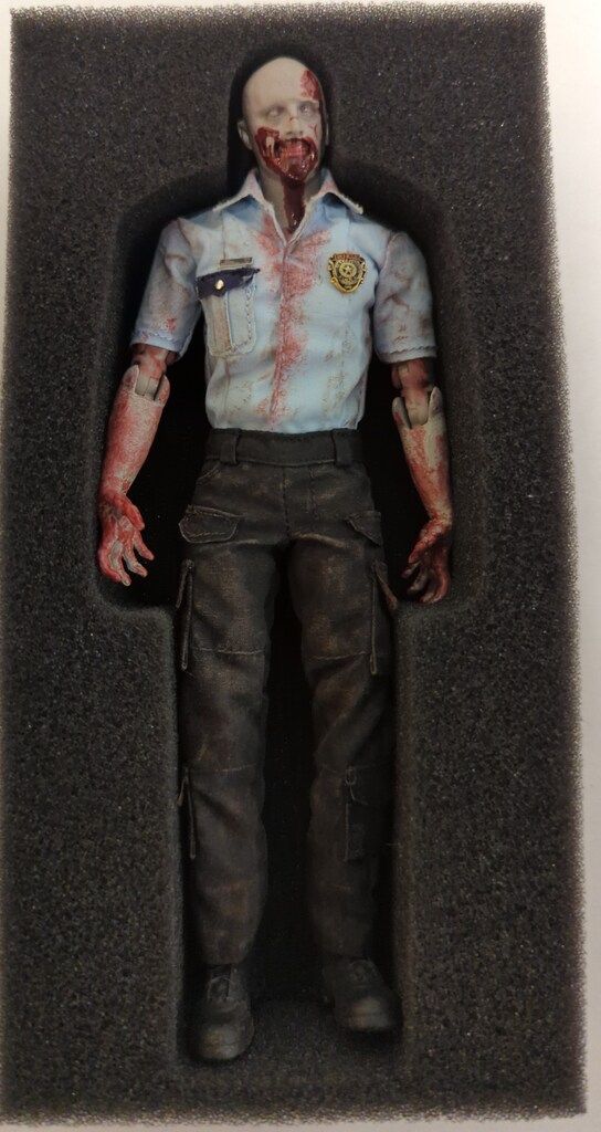 Patriot studio バイオハザード レオン チェーンソー男 フィギュア Patriot studio バイオハザード レオン チェーンソー男 フィギュア