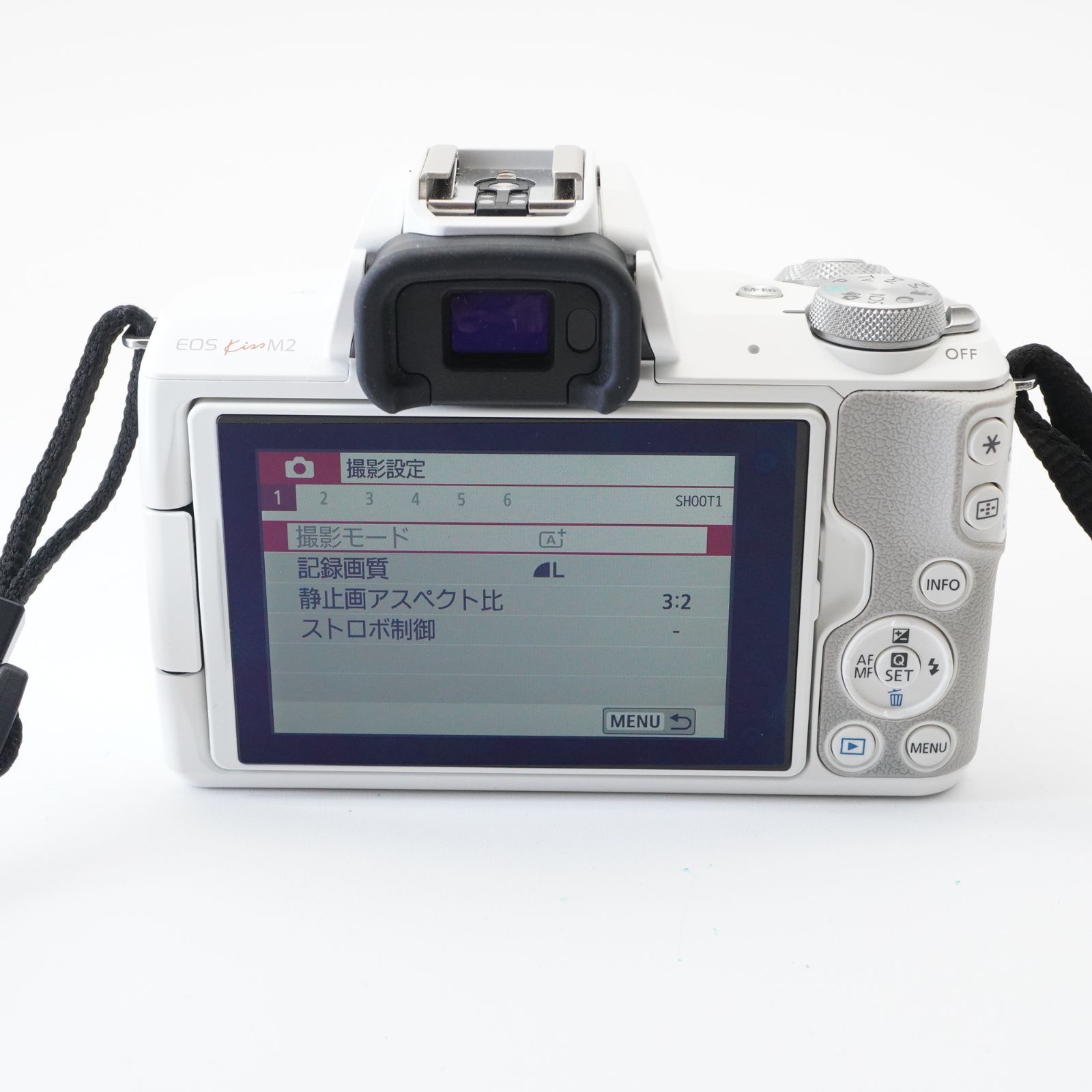 Canon EOS Kiss M2 ホワイト 3レンズ付き CANON EOS Kiss M2 ボディ