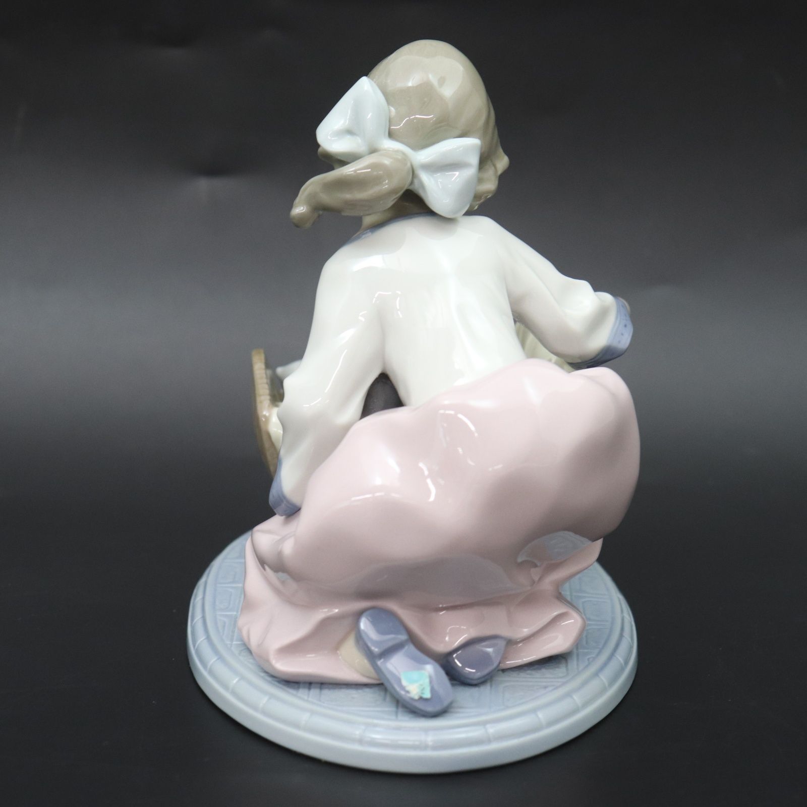 ITIXTMWU3Y9B LLADRO リヤドロ 少女と猫たち 5784 ねこ 陶器
