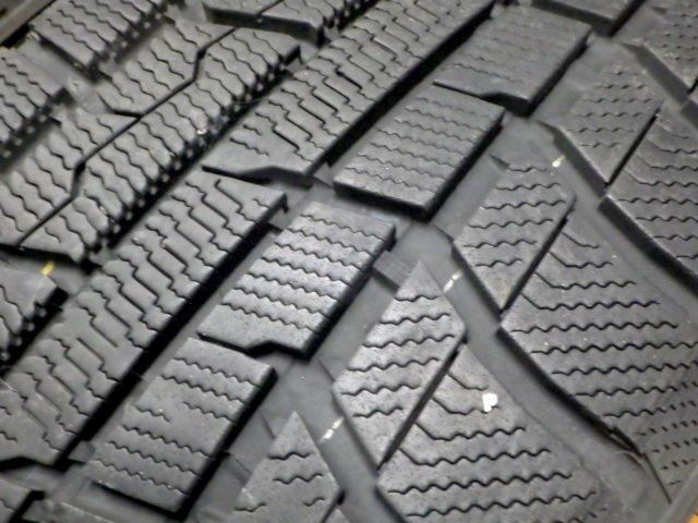 TX●225 60R17●2本