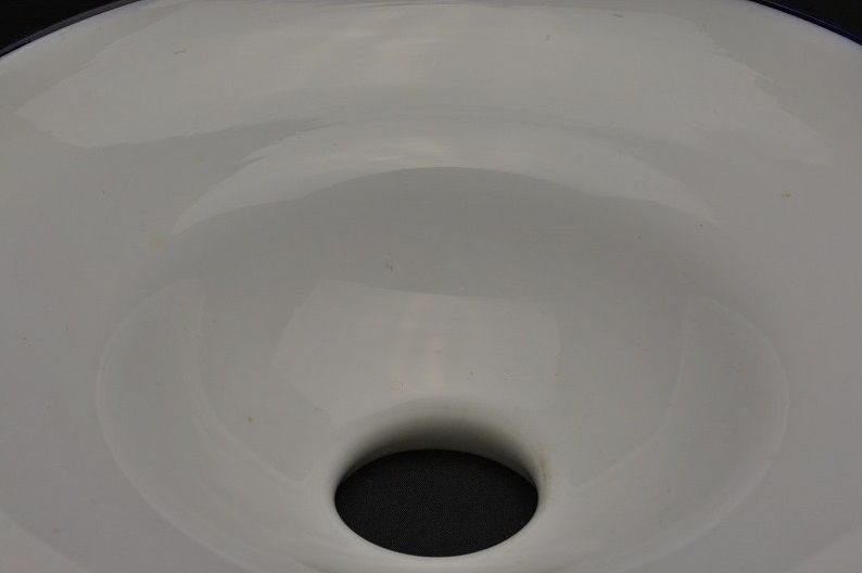 蔵C2167b 電笠 ランプシェード 乳白色ガラス 縁青 レトロ WWW_NOITHATQUANGTHANH_NET