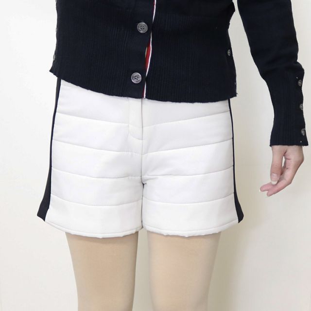 ホワイト ブラック