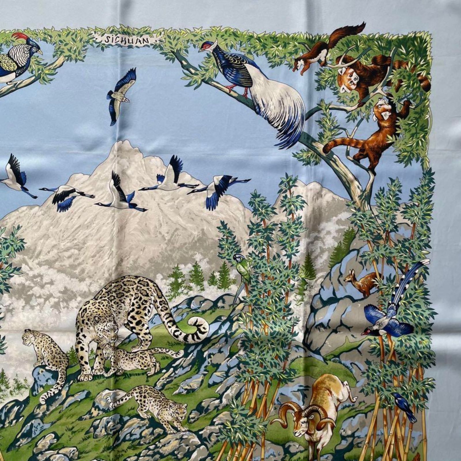 【美品】HERMES カレ 90 スカーフ SICHUAN / 四川省 パンダ imgrc0115822494.jpg