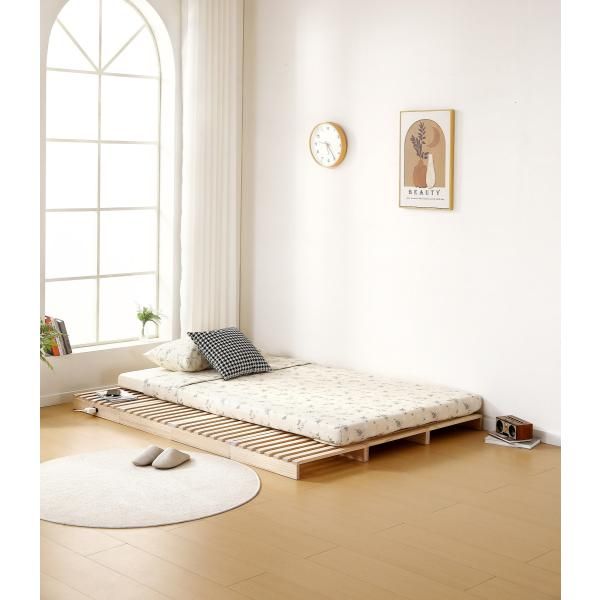 パレットベッド すのこベッド 12枚セット コンセント付き 天然パイン材 ローベッド 50x50cm 組み換え自由 木製 天然木 軽量ベッド パレット ベッドフレーム NEXPOTALLINN_EU